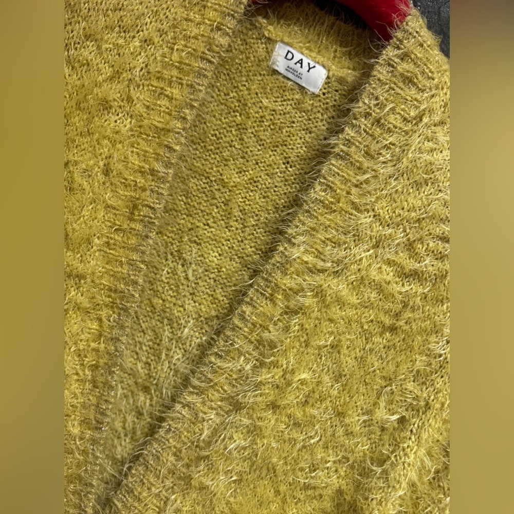NWOT Day Birger et Mikkelsen Yellow Fuzzy Long Cardigan size S - Picture 3 of 3